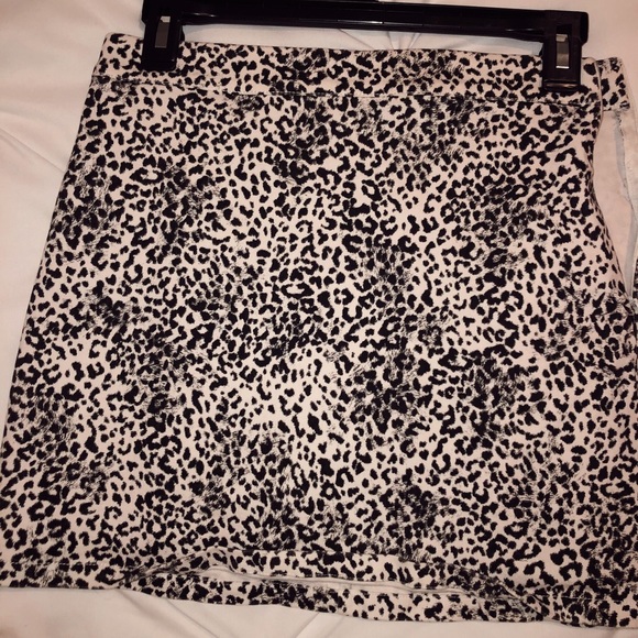 High waisted Leopard print skirt - Picture 1 of 1